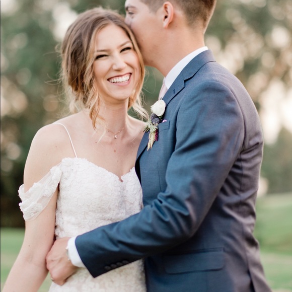 Meet your Posher, Gabrielle - Picture 2 of 3